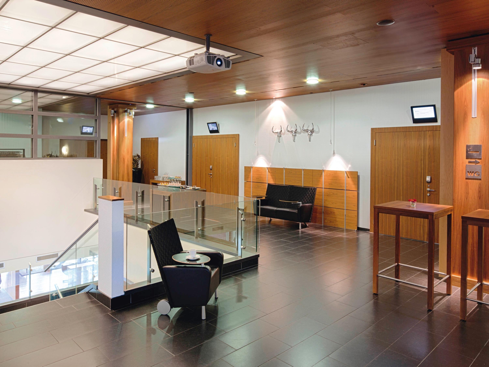 Movenpick Hotel Zurich Airport, photo 4 of 107