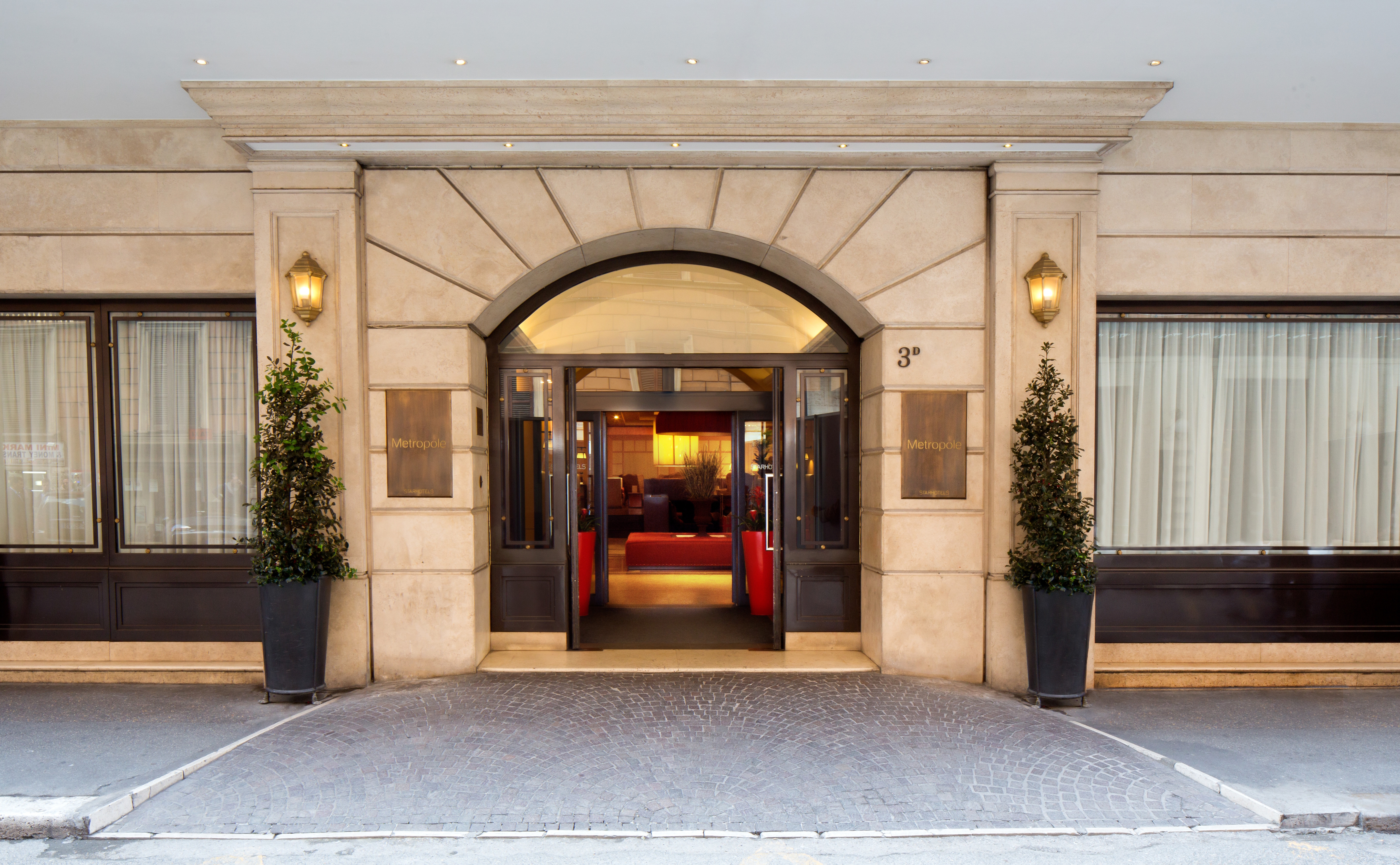 Starhotels Metropole, photo 1 of 18