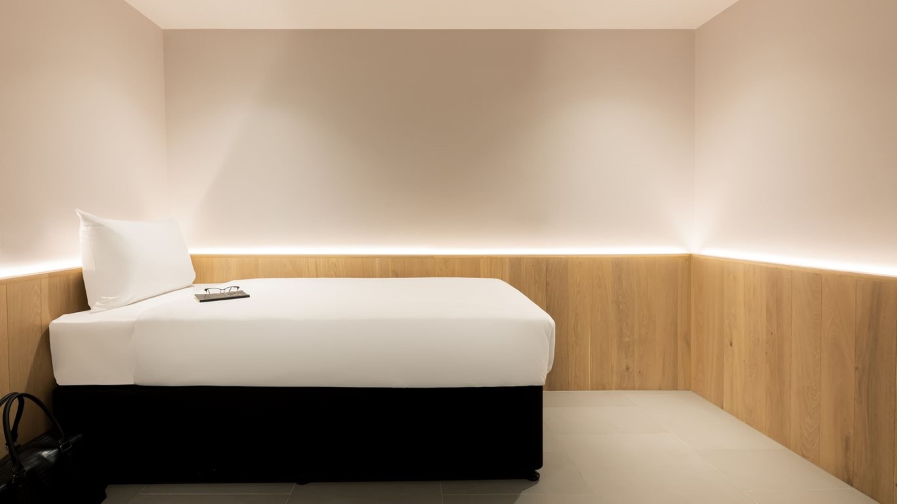 Zedwell Underground Hotel Tottenham Court Road, photo 27 of 38