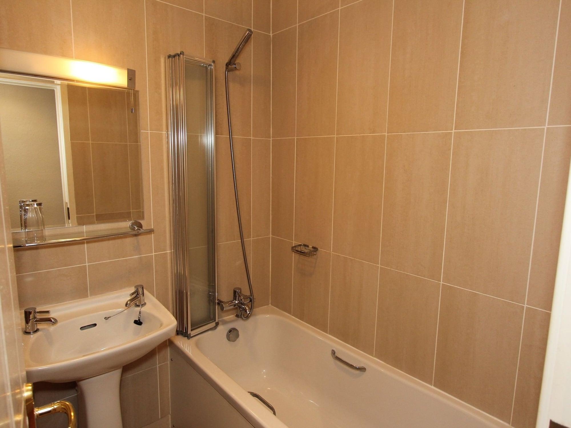 Nanhoron Arms Hotel, photo 59 of 102