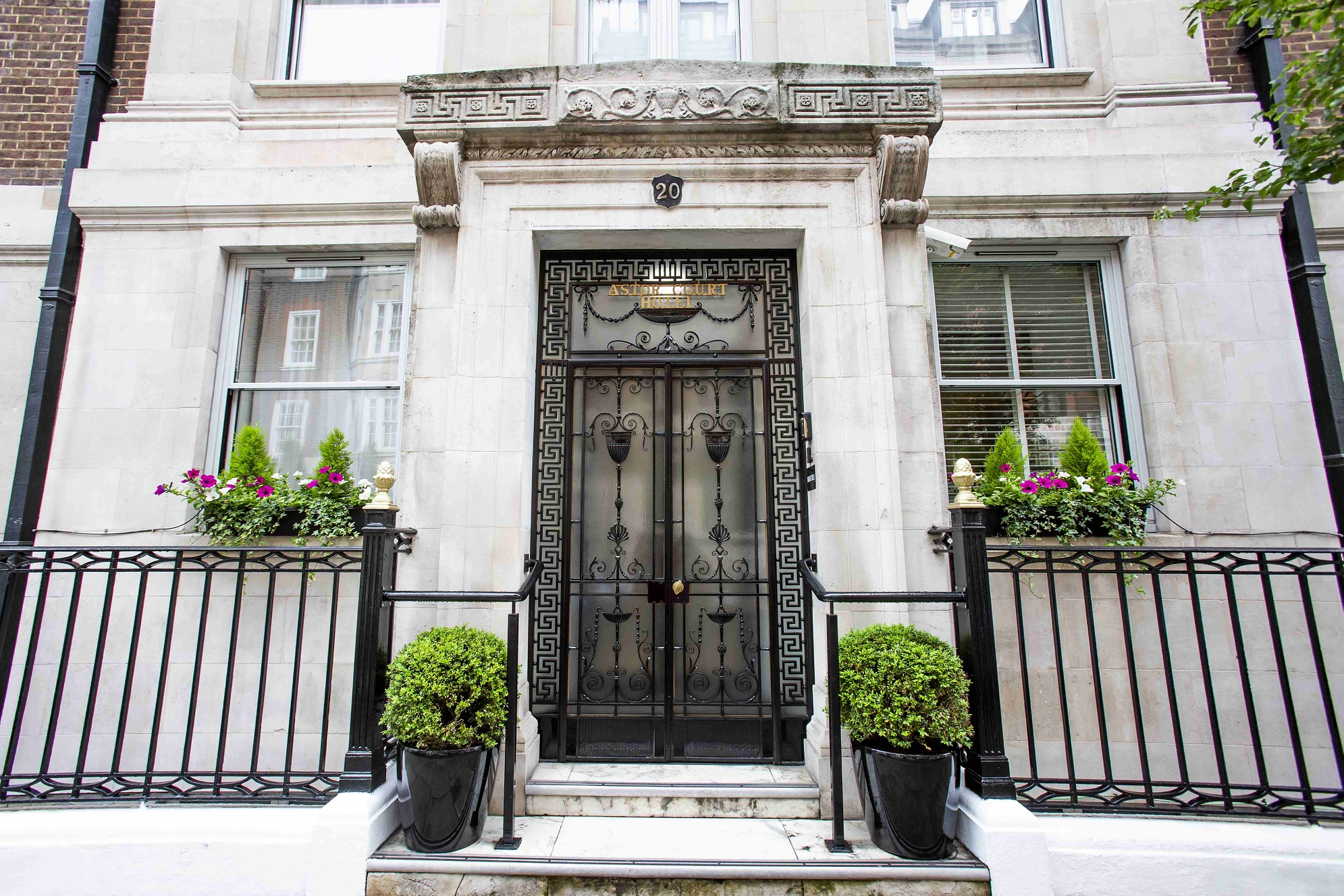 Astor Court Hotel hotel exterior