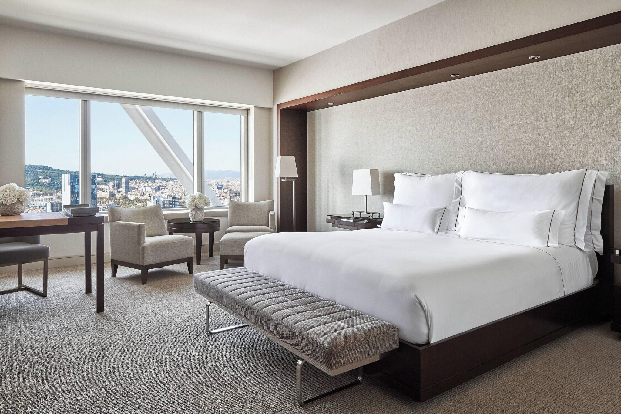 Hotel Arts, photo 176 of 199