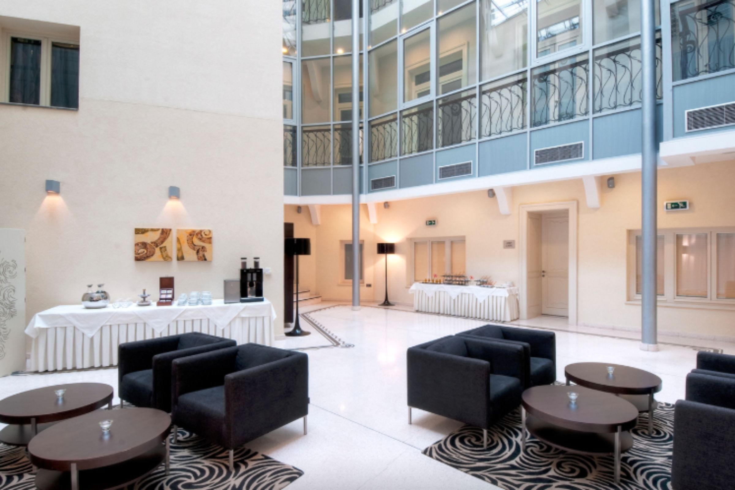 Roset Hotel &amp; Residence, photo 2 of 11
