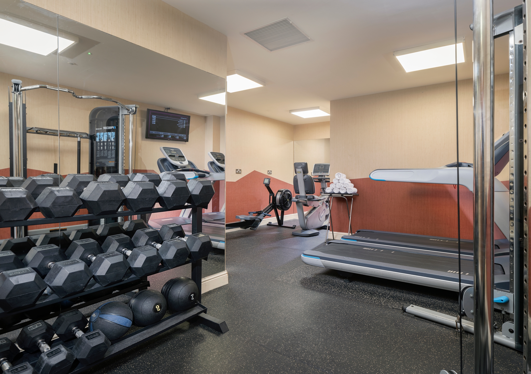 Academy Plaza Hotel, photo 7 of 19
