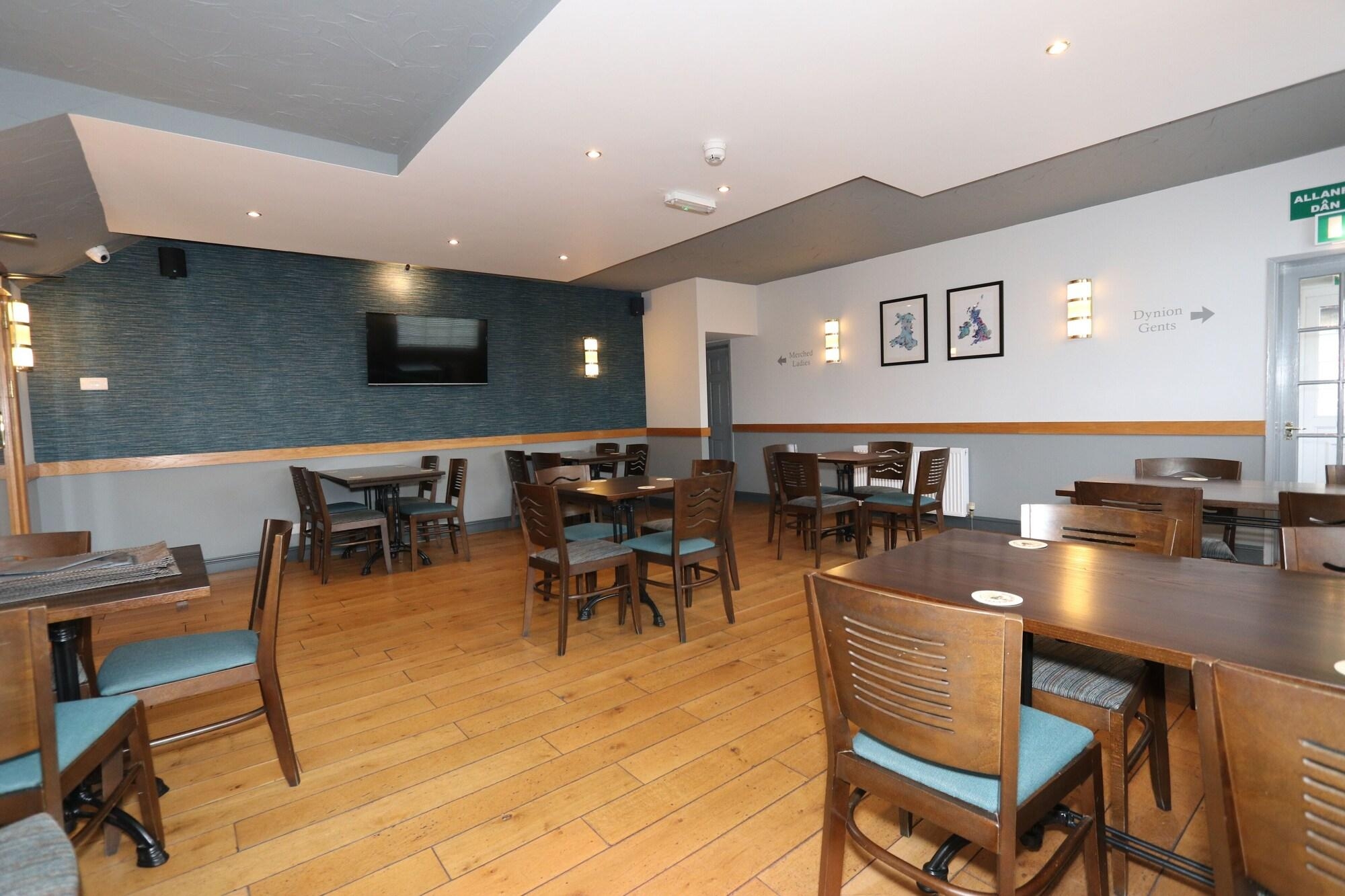 Nanhoron Arms Hotel, photo 77 of 102