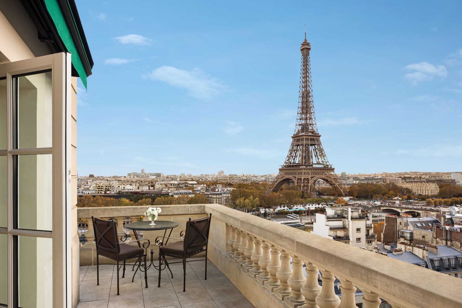 Shangri-La Hotel Paris, photo 191 of 192