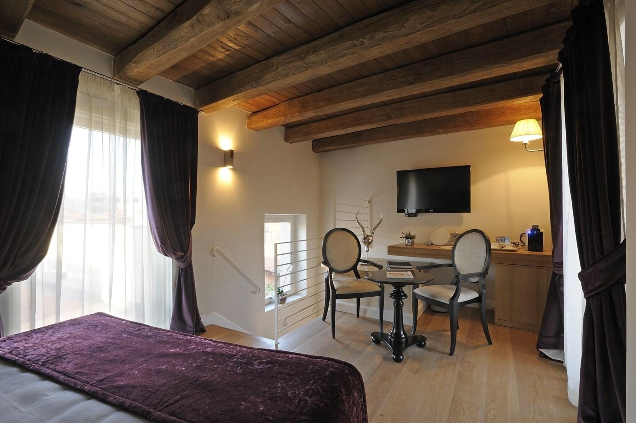 Trevi Palace Luxury Inn, photo 36 of 57