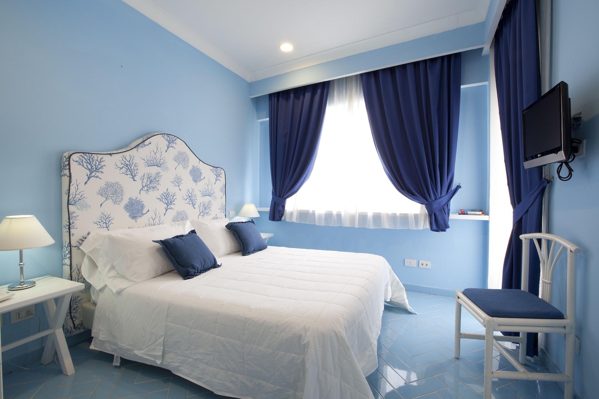 Hotel Bougainville, photo 24 of 82