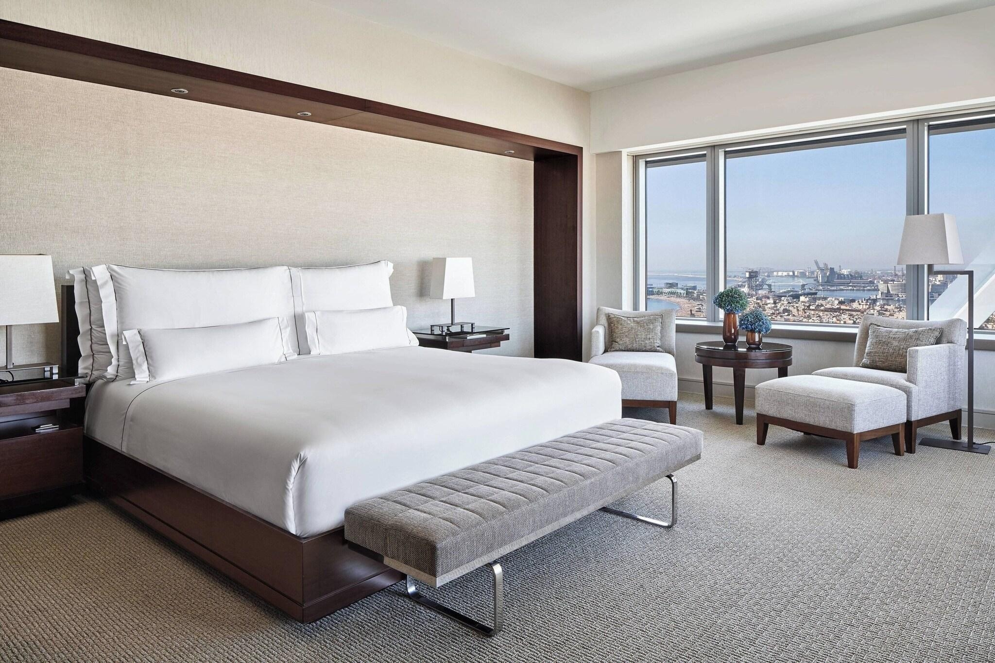Hotel Arts, photo 156 of 199