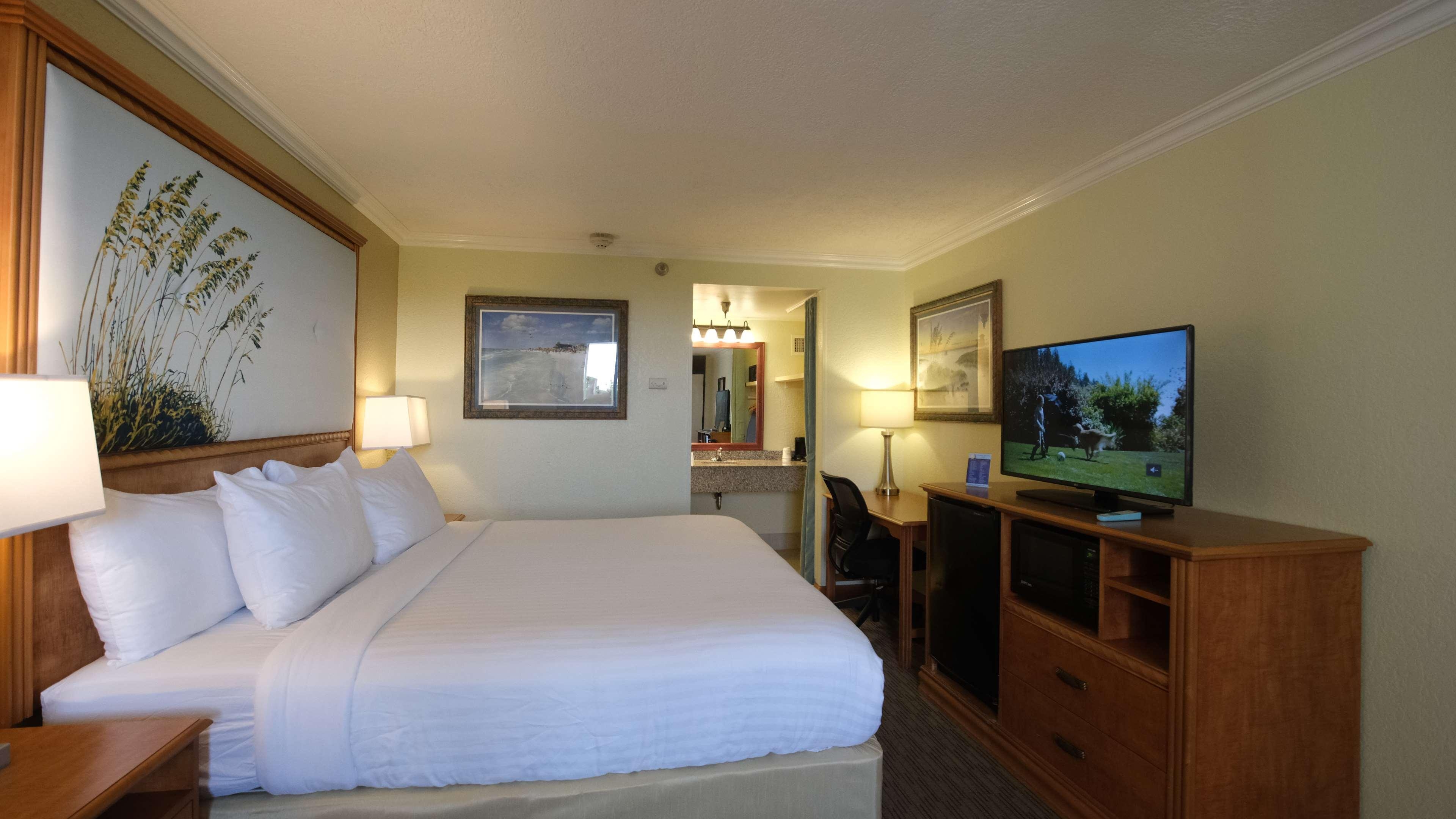 Spark by hilton sarasota siesta key gateway travel gay