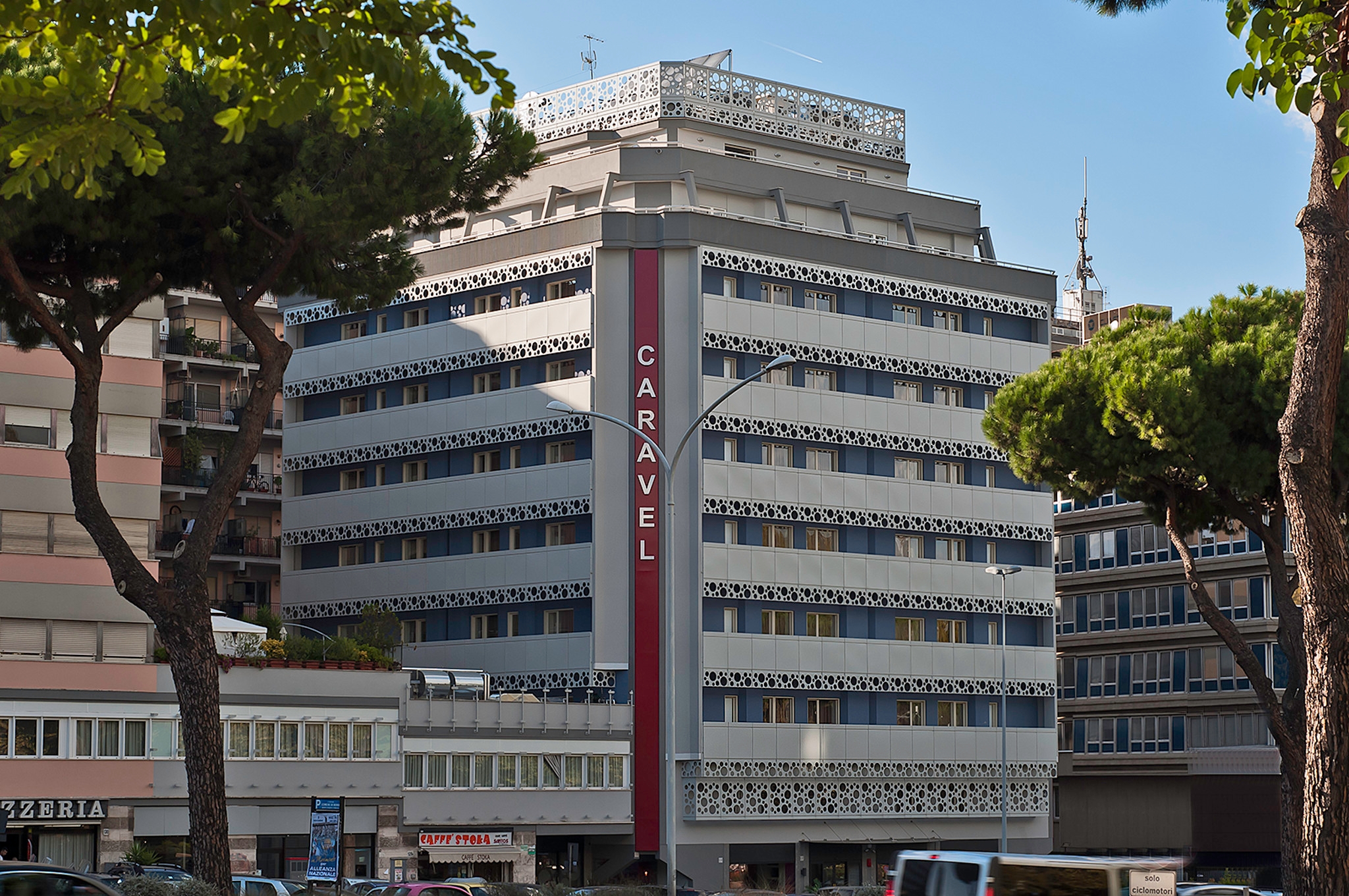 Caravel hotel exterior
