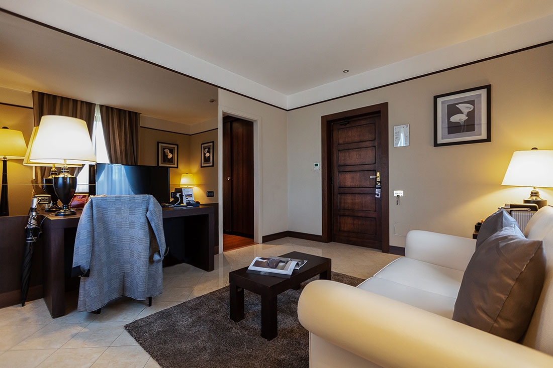 Th Roma - Carpegna Palace, photo 10 of 27