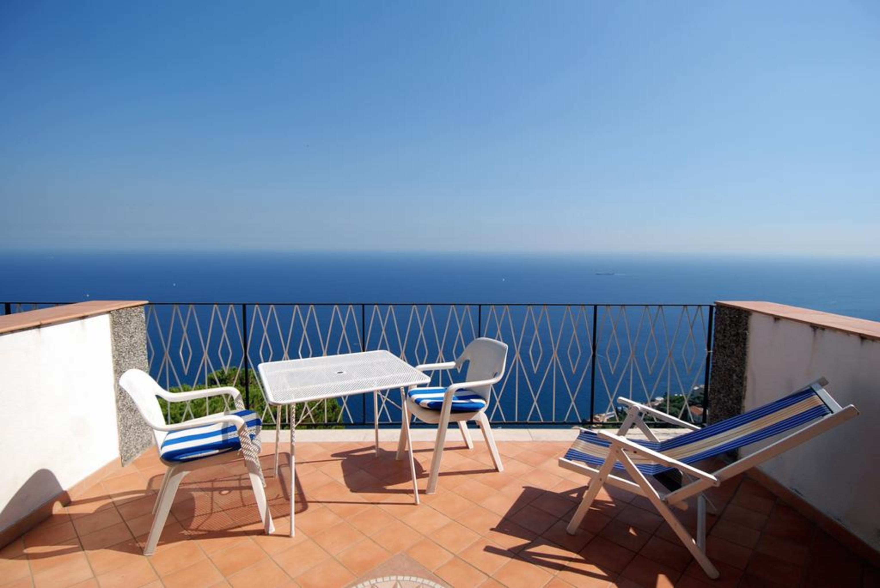 Grand Hotel Excelsior, photo 12 of 15