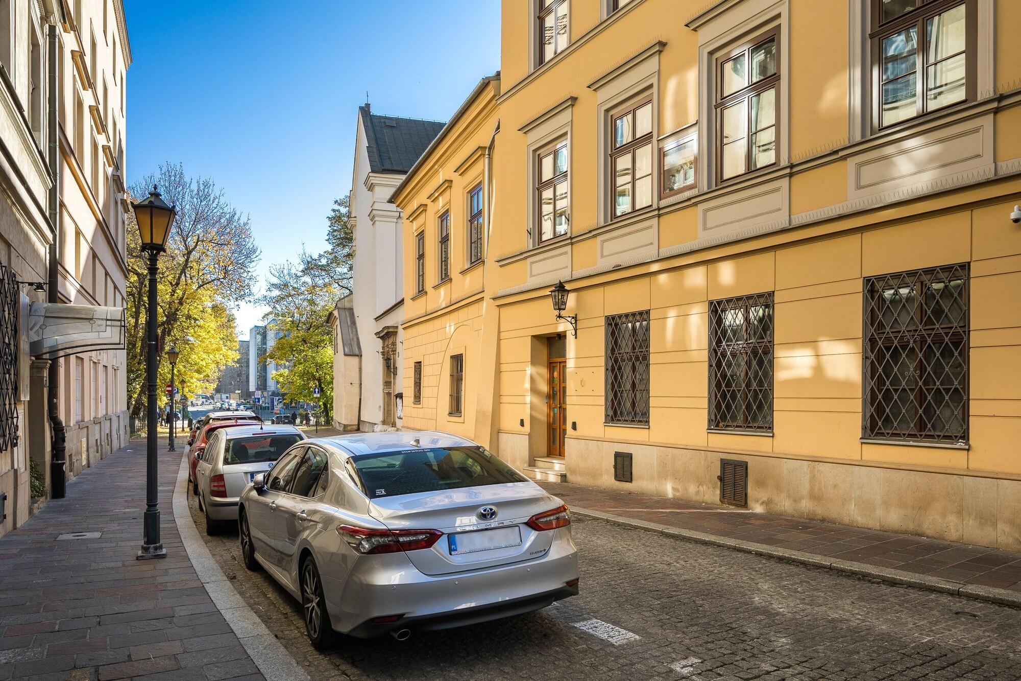 Old Town Residence - Premium Aparthotel, photo 1 of 31