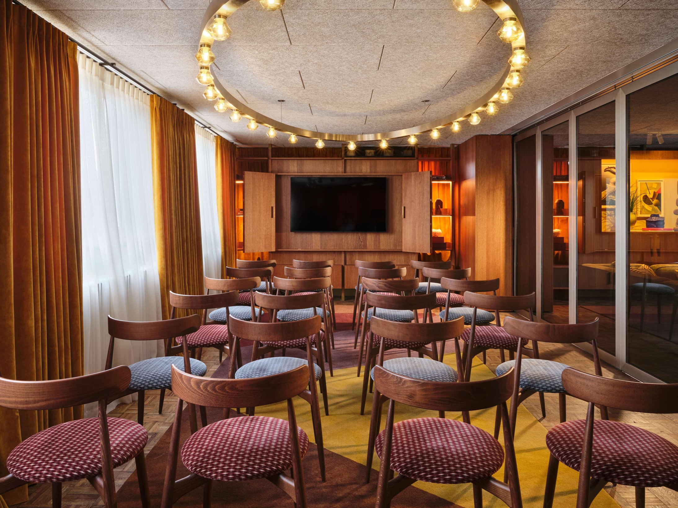 The Hoxton Lloyd Amsterdam, photo 42 of 44