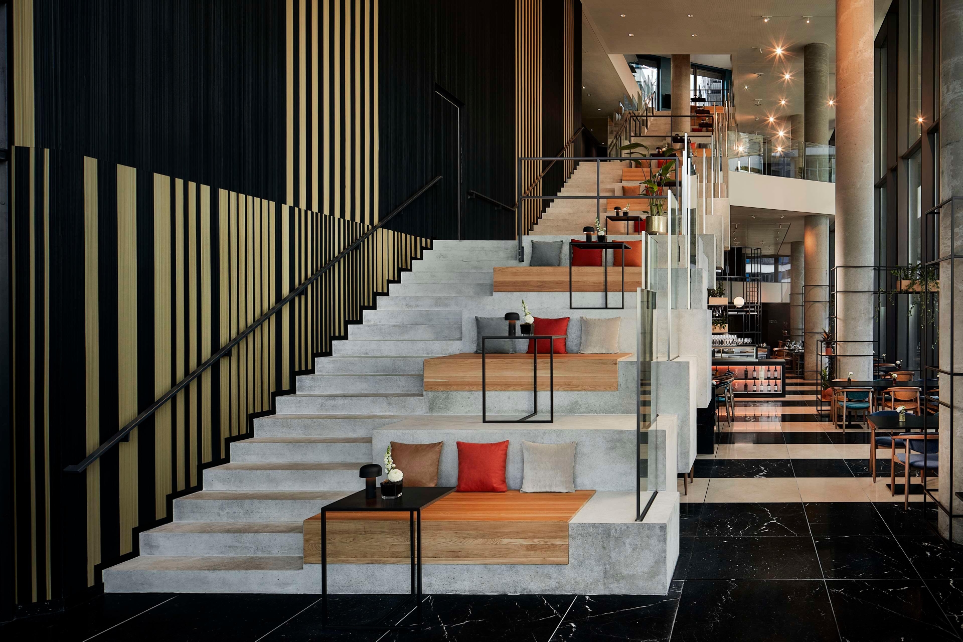 NH Collection Frankfurt Spin Tower, photo 8 of 73