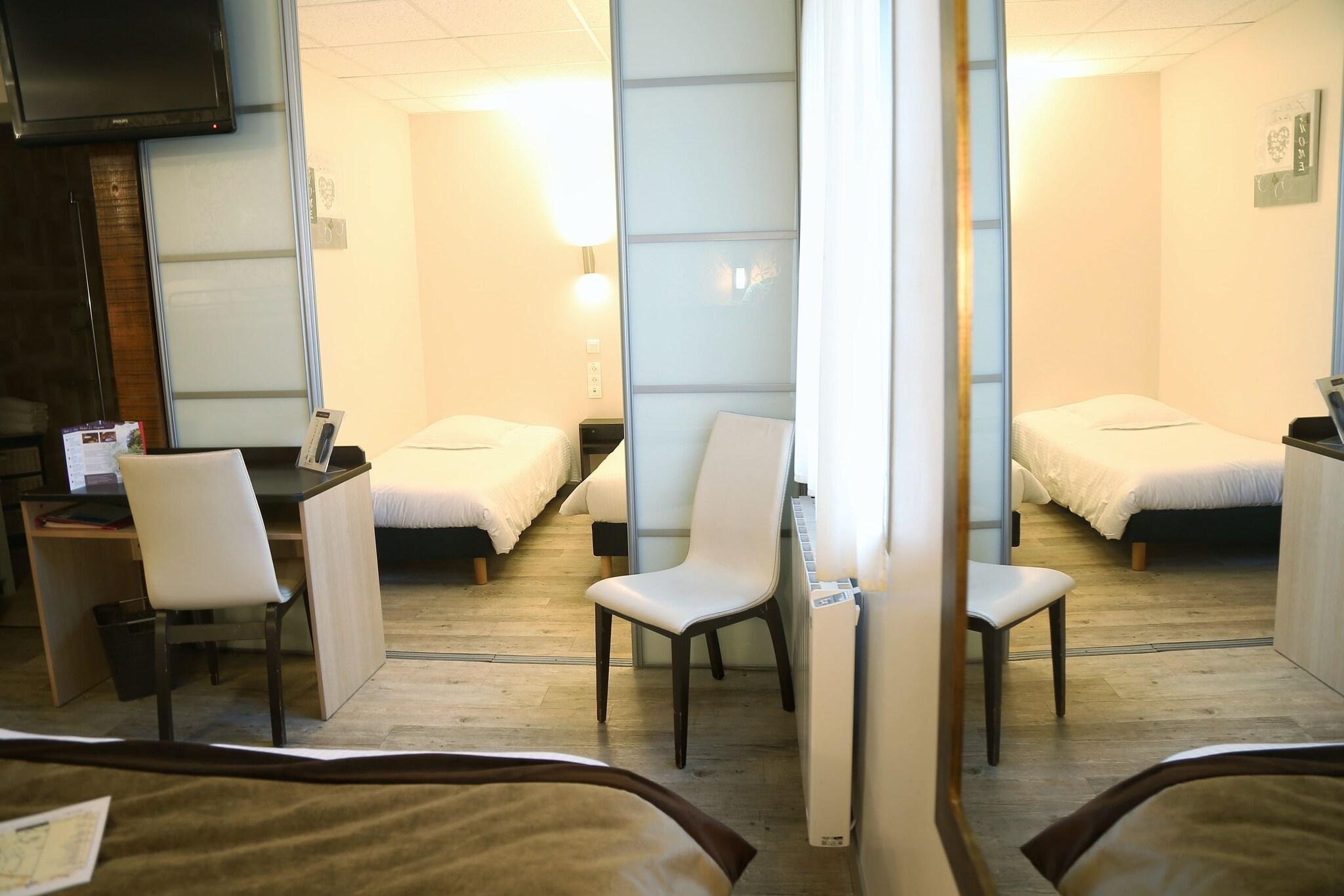 Hotel Le Bayeux, photo 58 of 75
