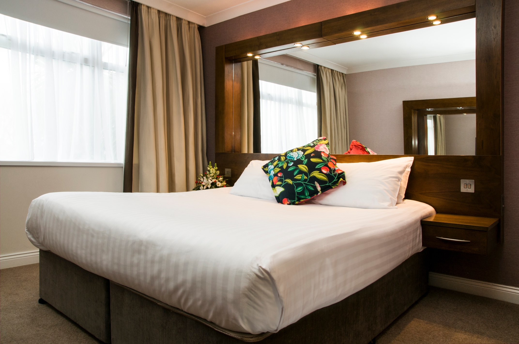 Flannery's Hotel Galway, photo 9 of 47