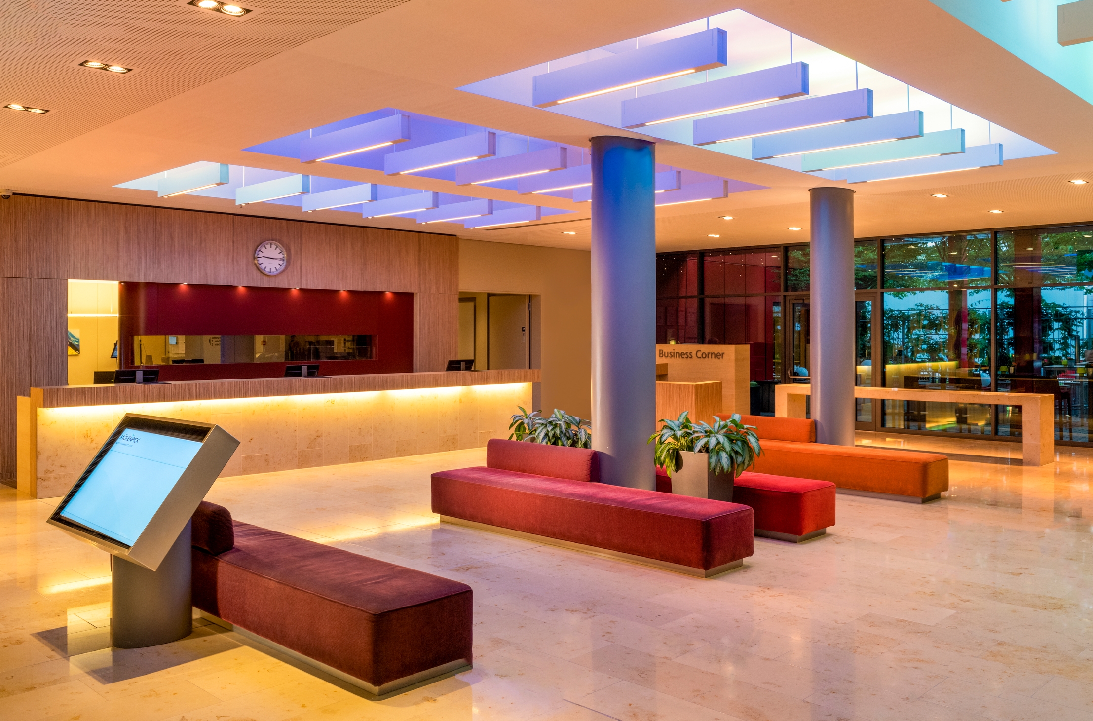 Mövenpick Hotel Frankfurt City, photo 8 of 54