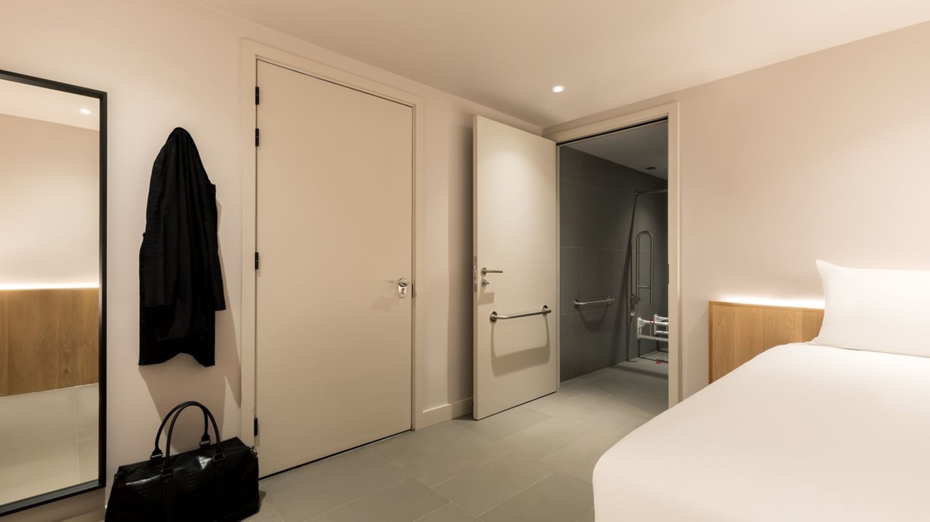 Zedwell Underground Hotel Tottenham Court Road, photo 28 of 38