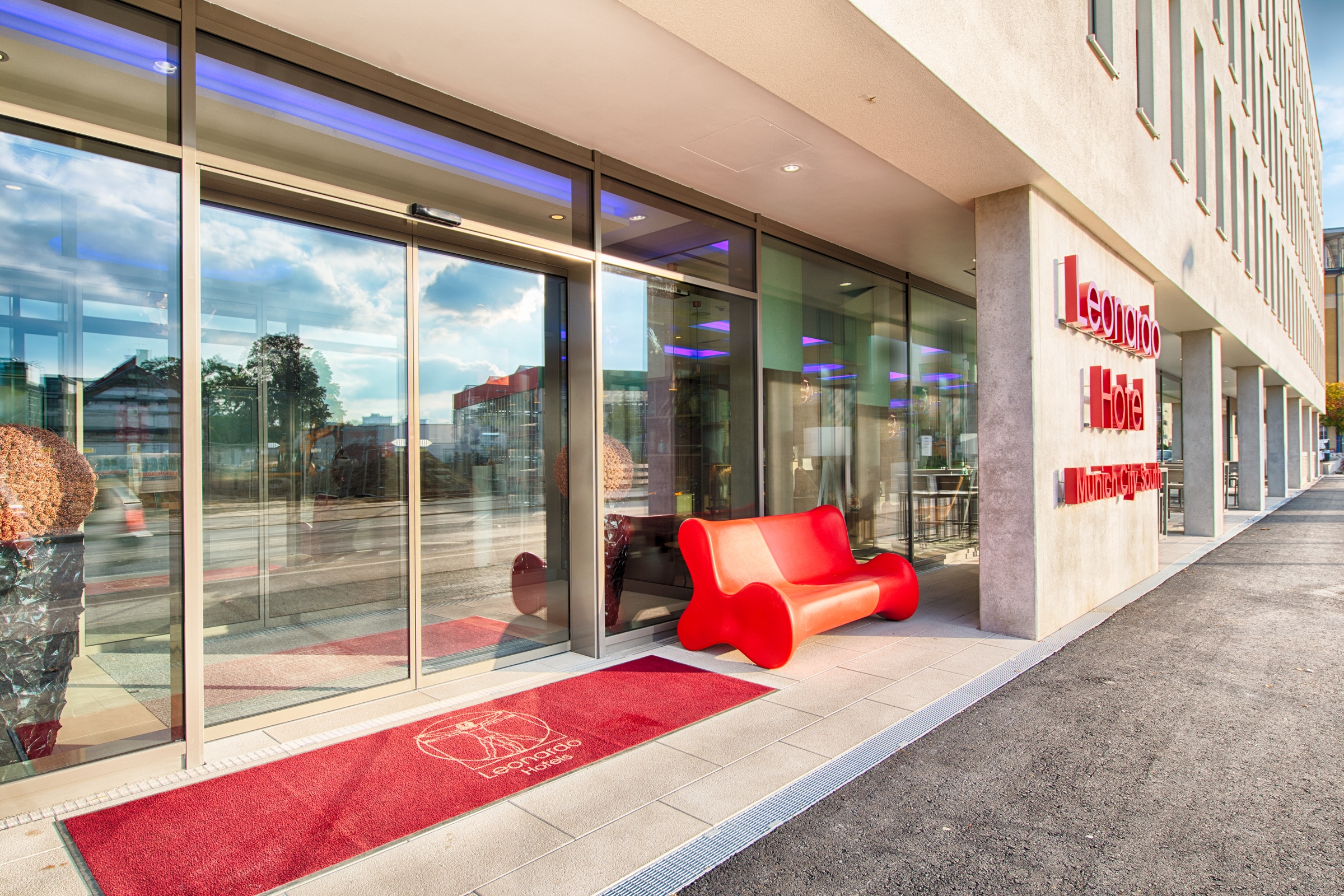Leonardo Hotel Munich City South, photo 1 of 60