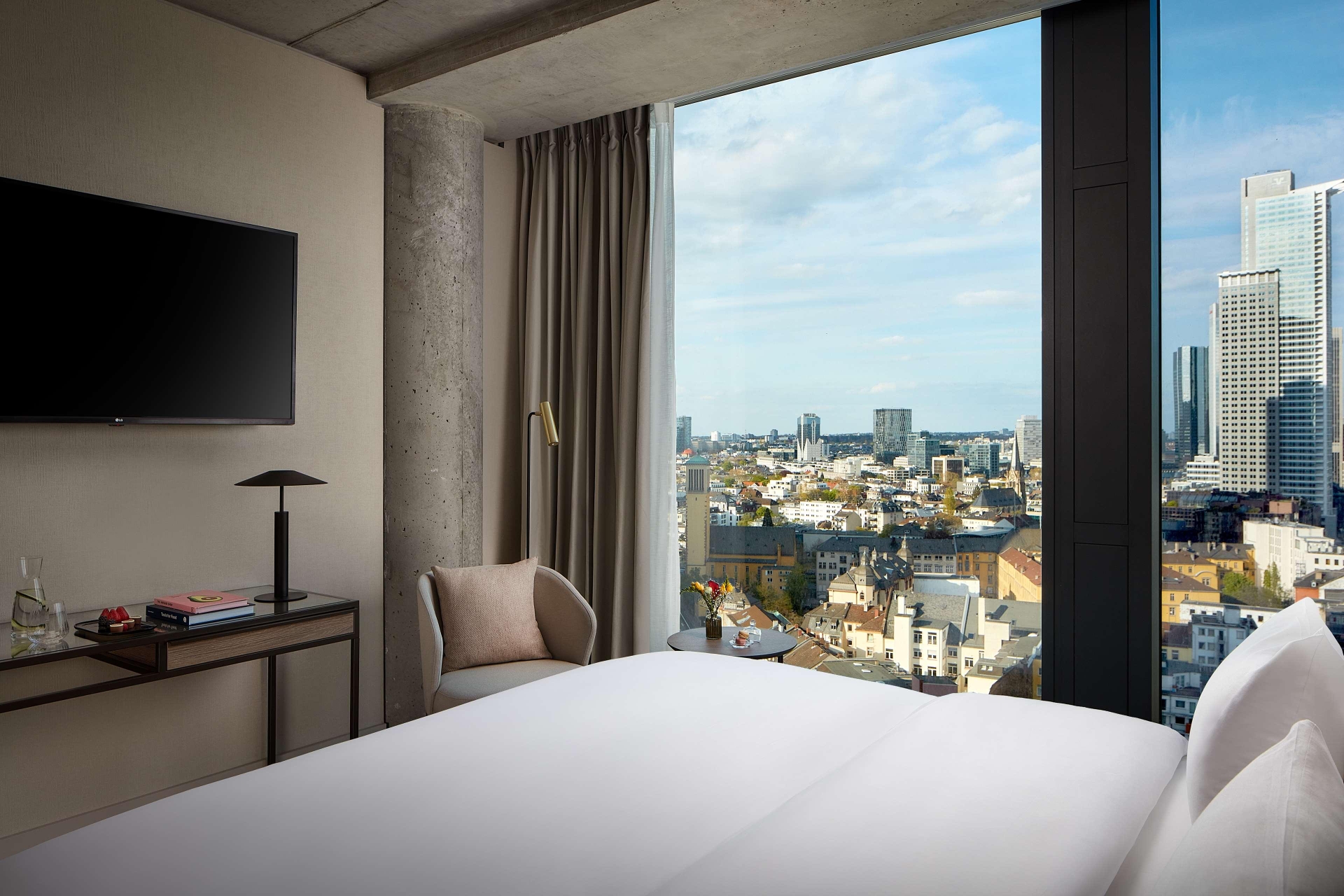 NH Collection Frankfurt Spin Tower, photo 15 of 73