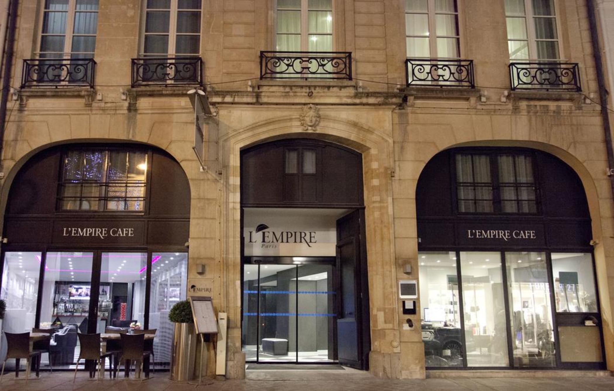 L'Empire Paris hotel exterior