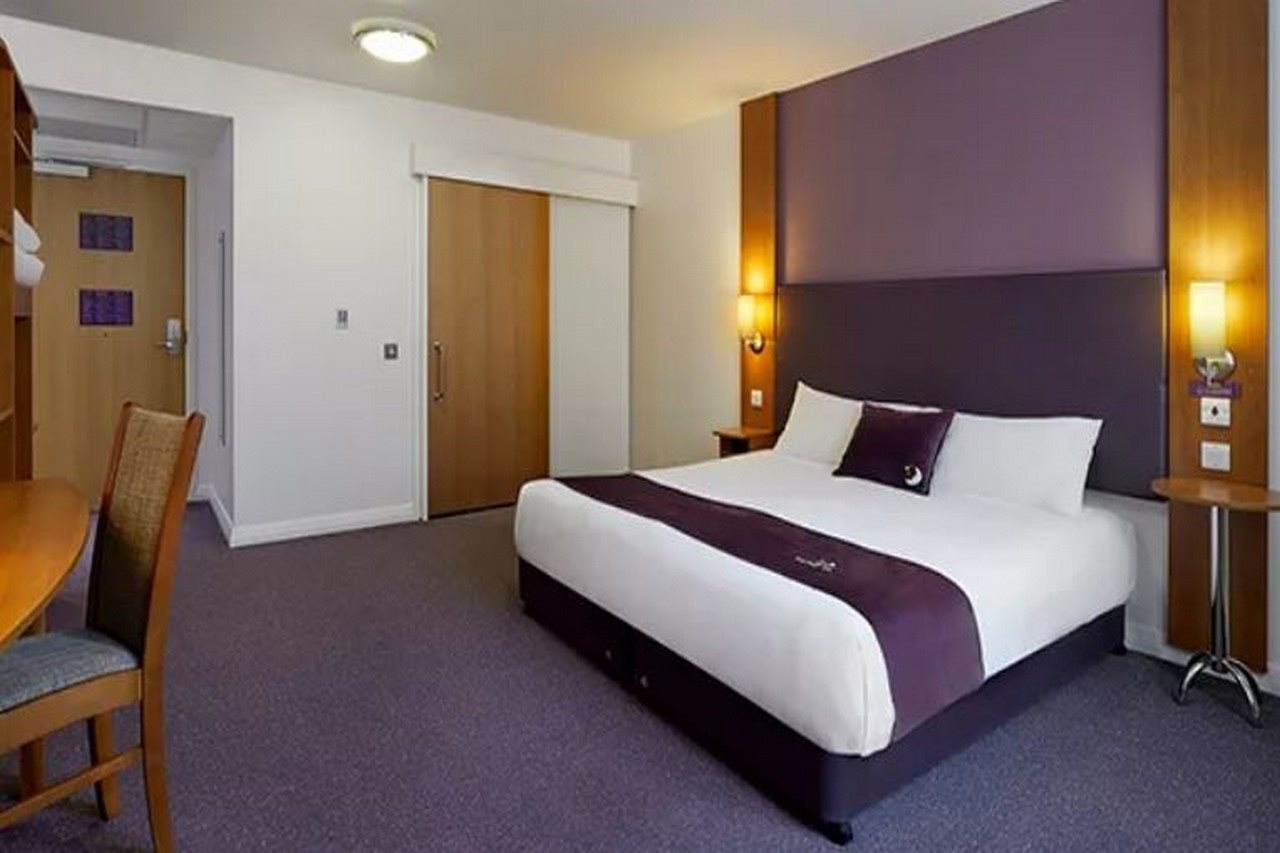 Park And Fly Stansted Airport Premier Inn www.travelgay.pt