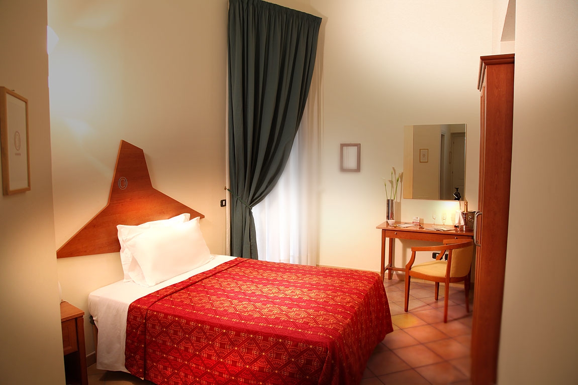 Caravaggio Hotel, photo 11 of 22