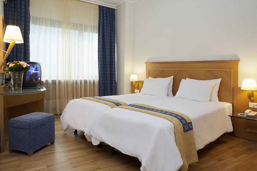 Plaka Hotel, photo 4 of 20