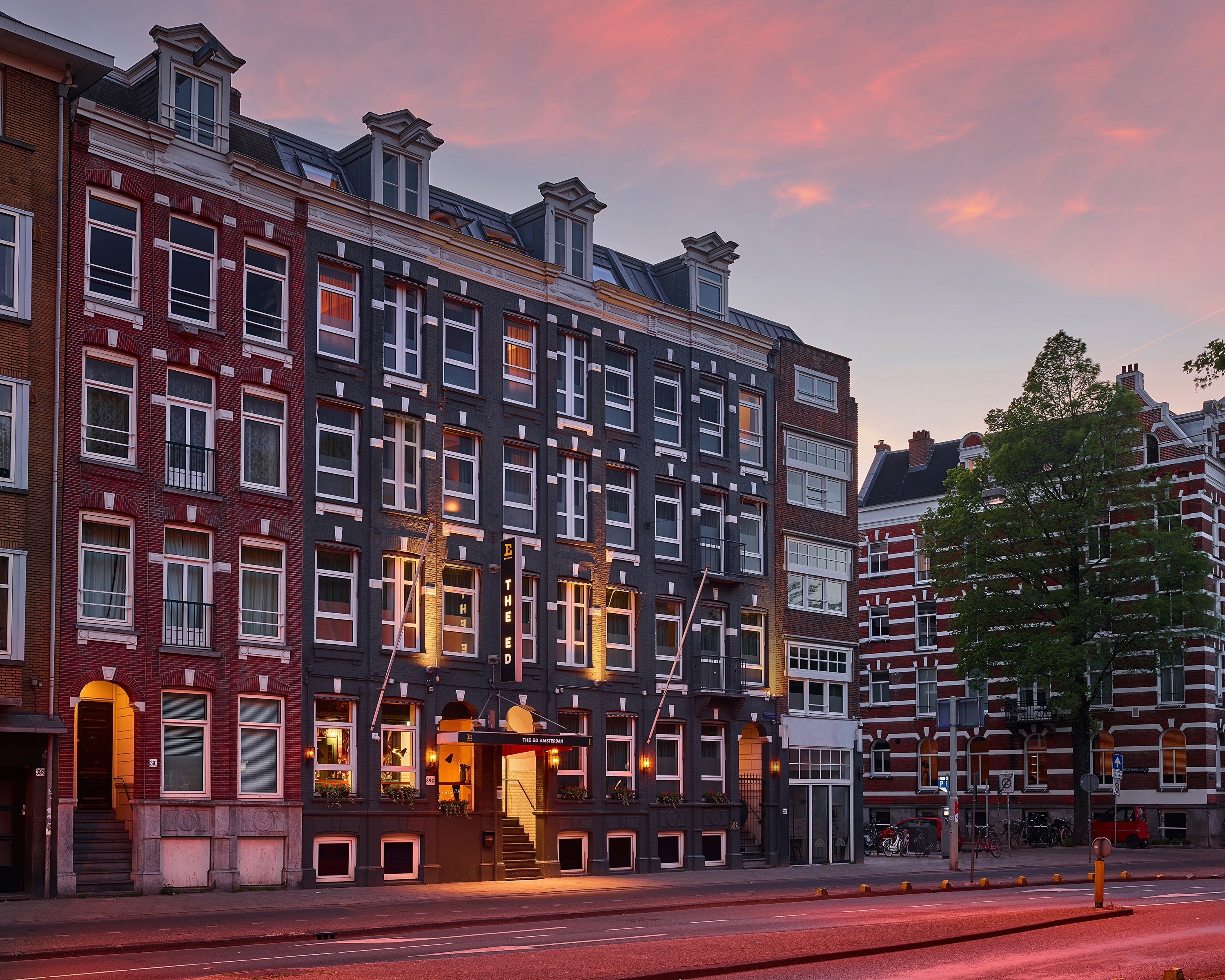 Leonardo Hotel Amsterdam Leidse Square hotel exterior