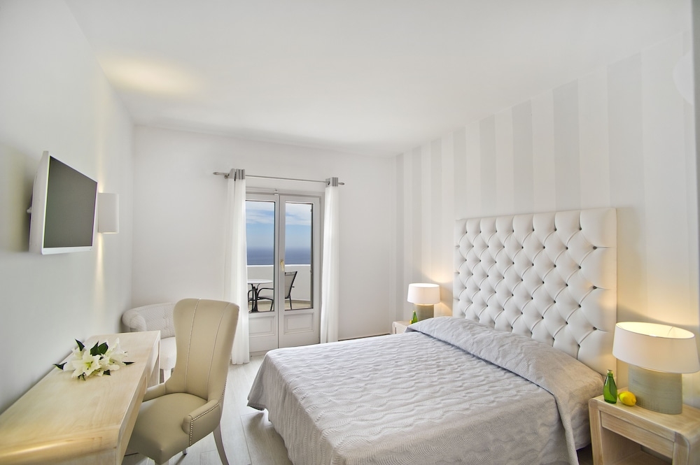 Santorini Palace Hotel, photo 38 of 88