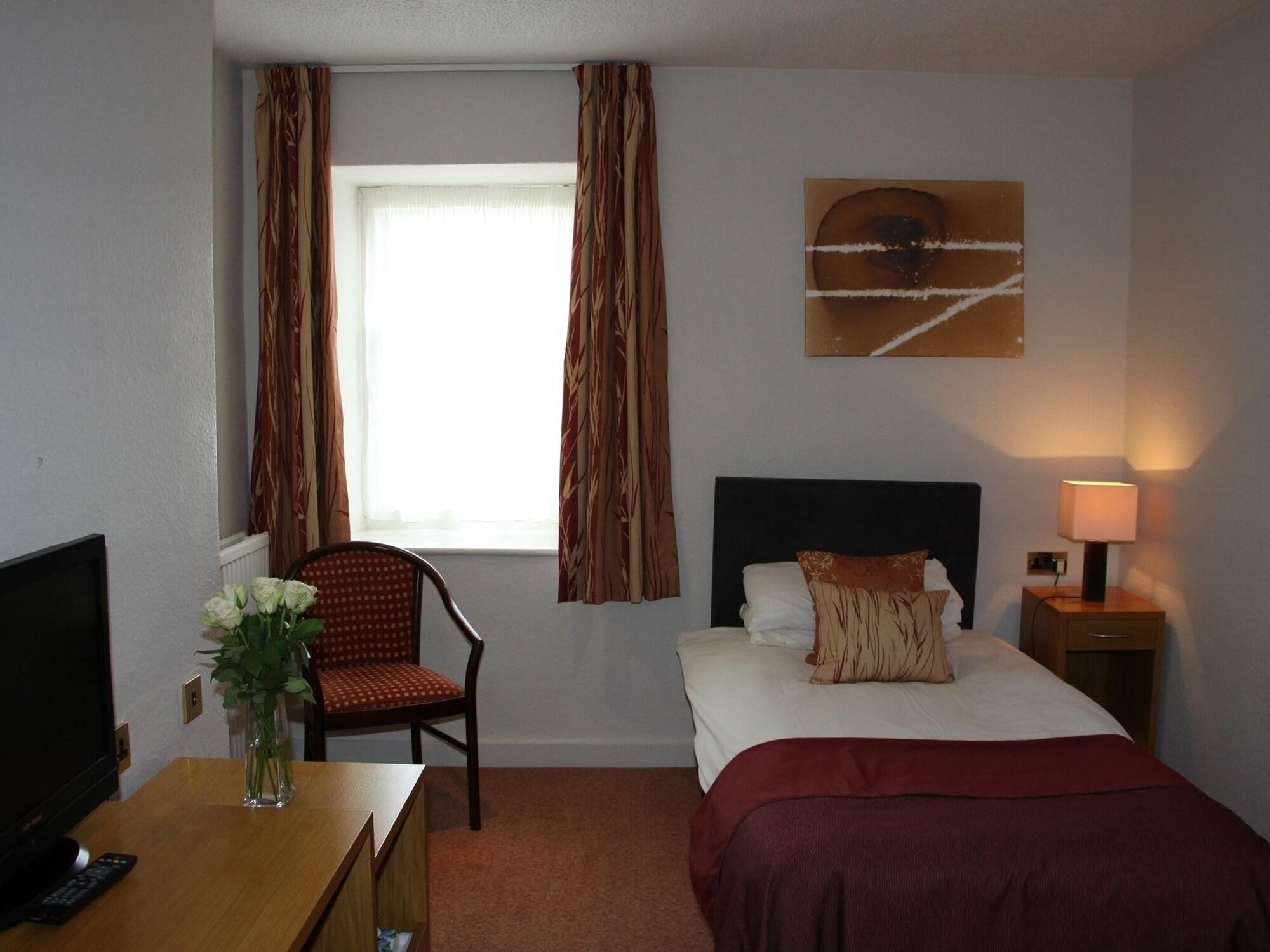 Nanhoron Arms Hotel, photo 50 of 102