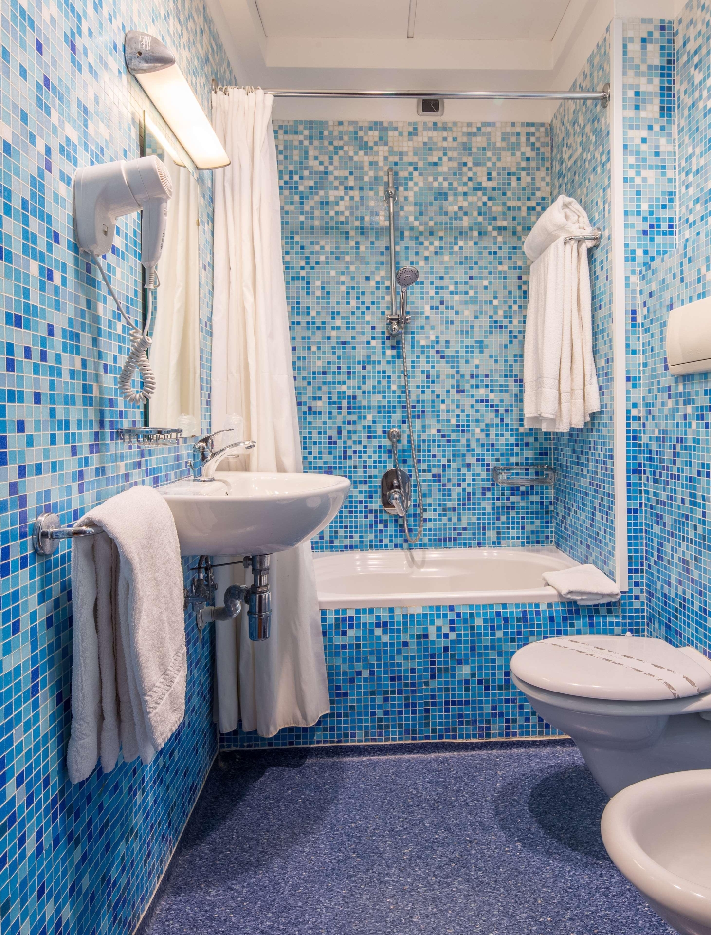 Best Western Plus Hotel Plaza, photo 12 of 41