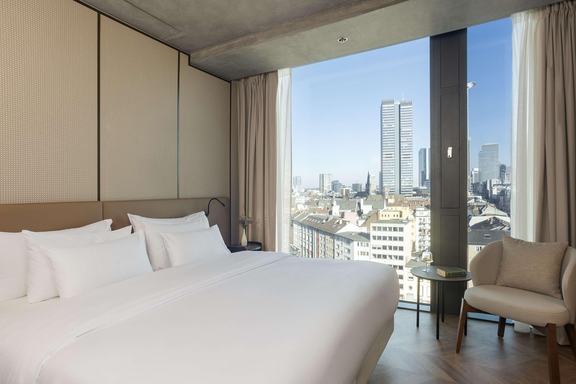 NH Collection Frankfurt Spin Tower, photo 19 of 73