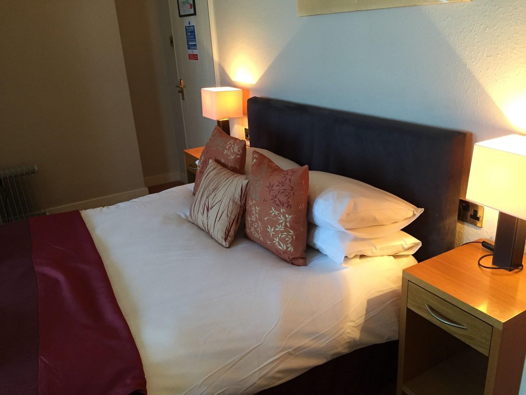 Nanhoron Arms Hotel, photo 49 of 102