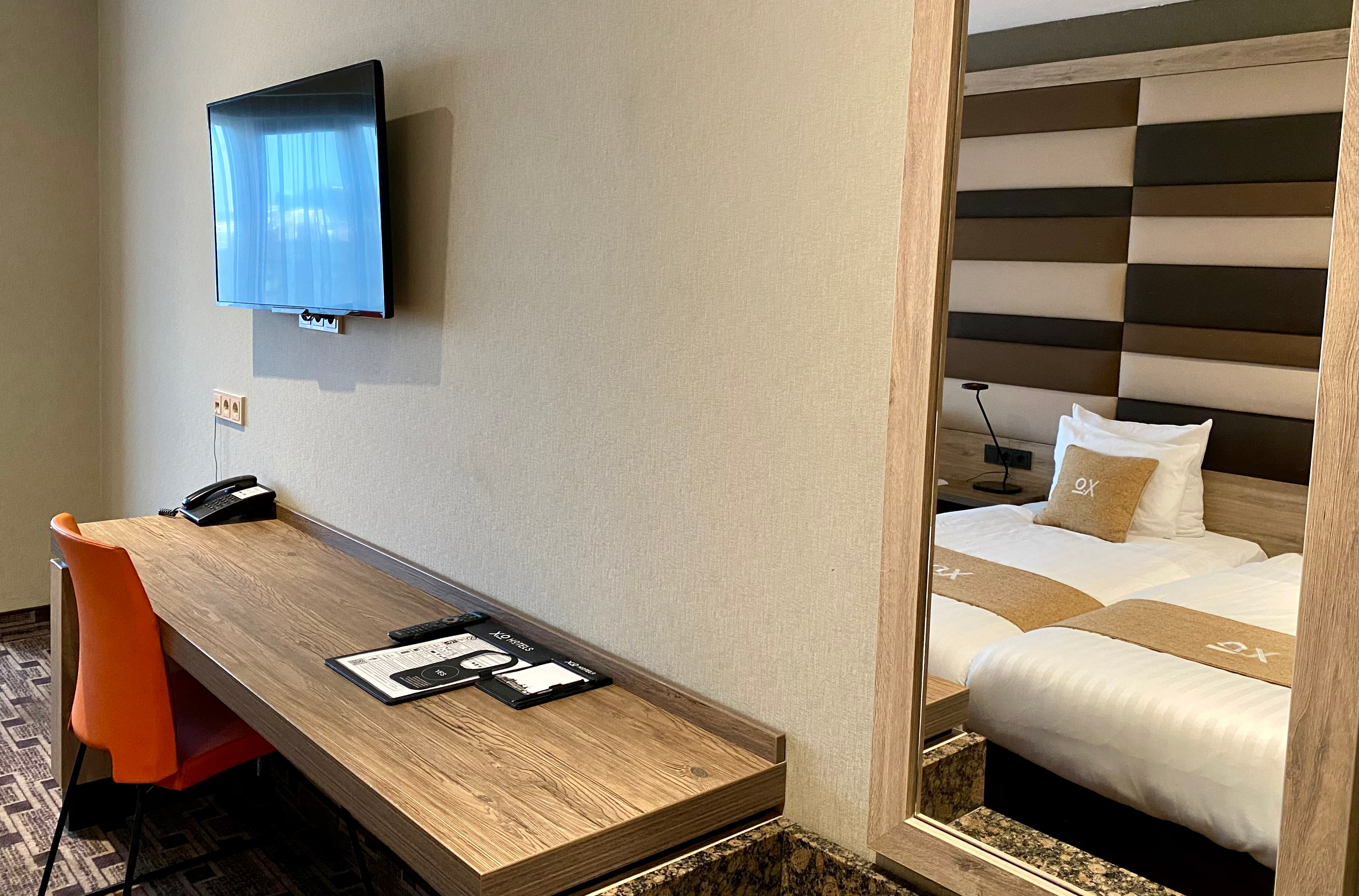 Xo Hotels Blue Tower, photo 17 of 27