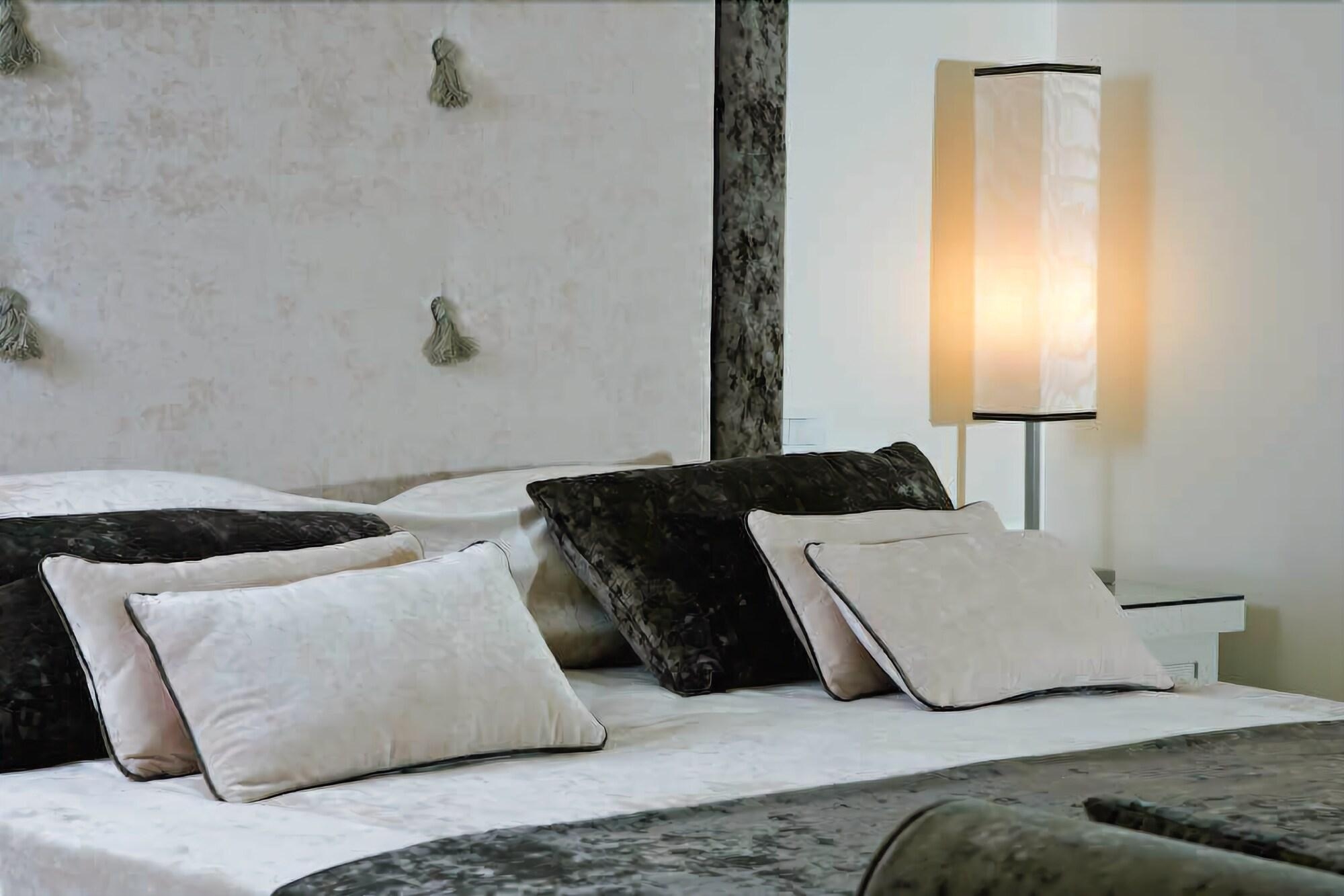 Albergo Palazzo Decumani, photo 17 of 38