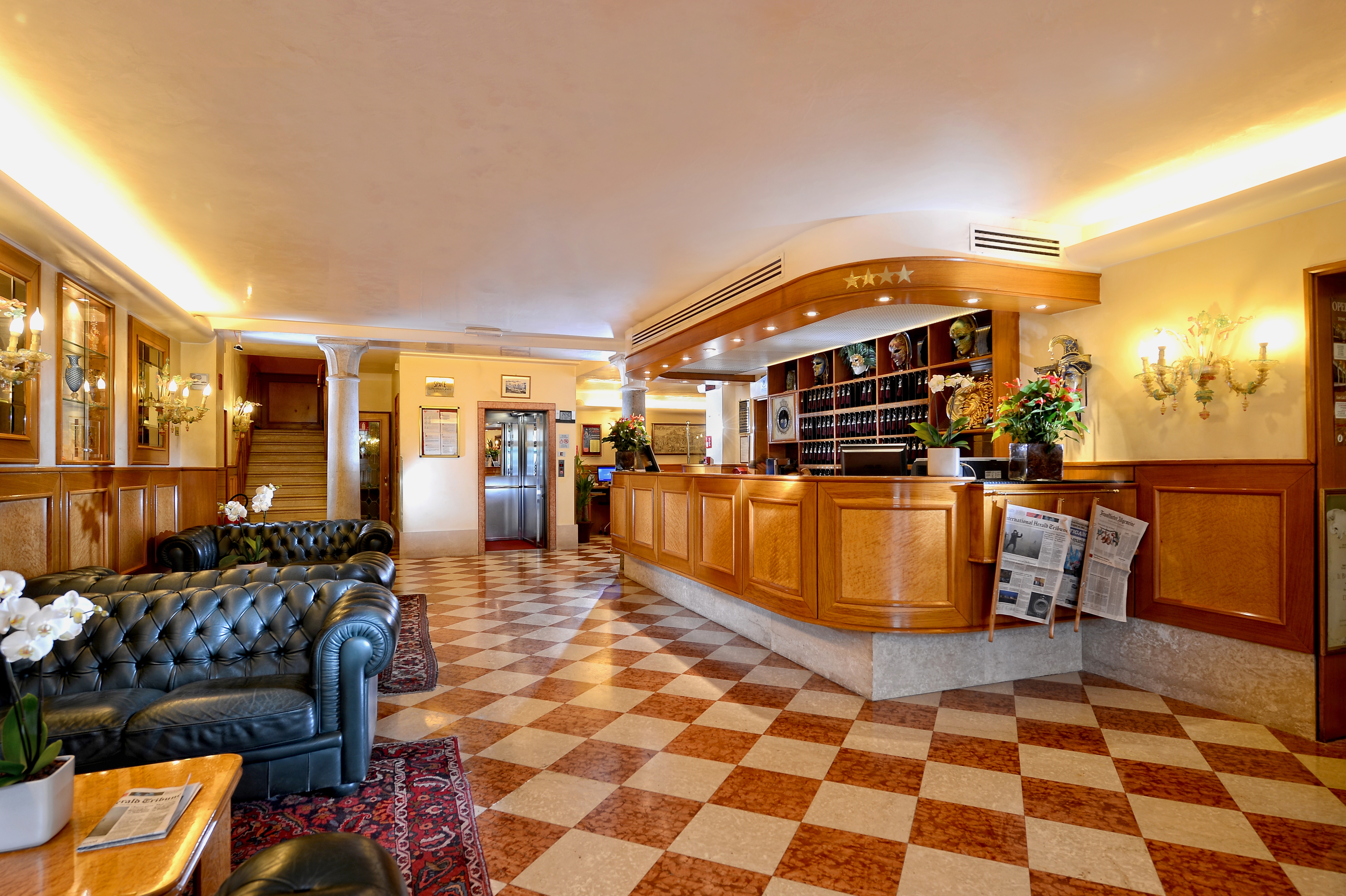 Rialto Hotel, photo 6 of 13