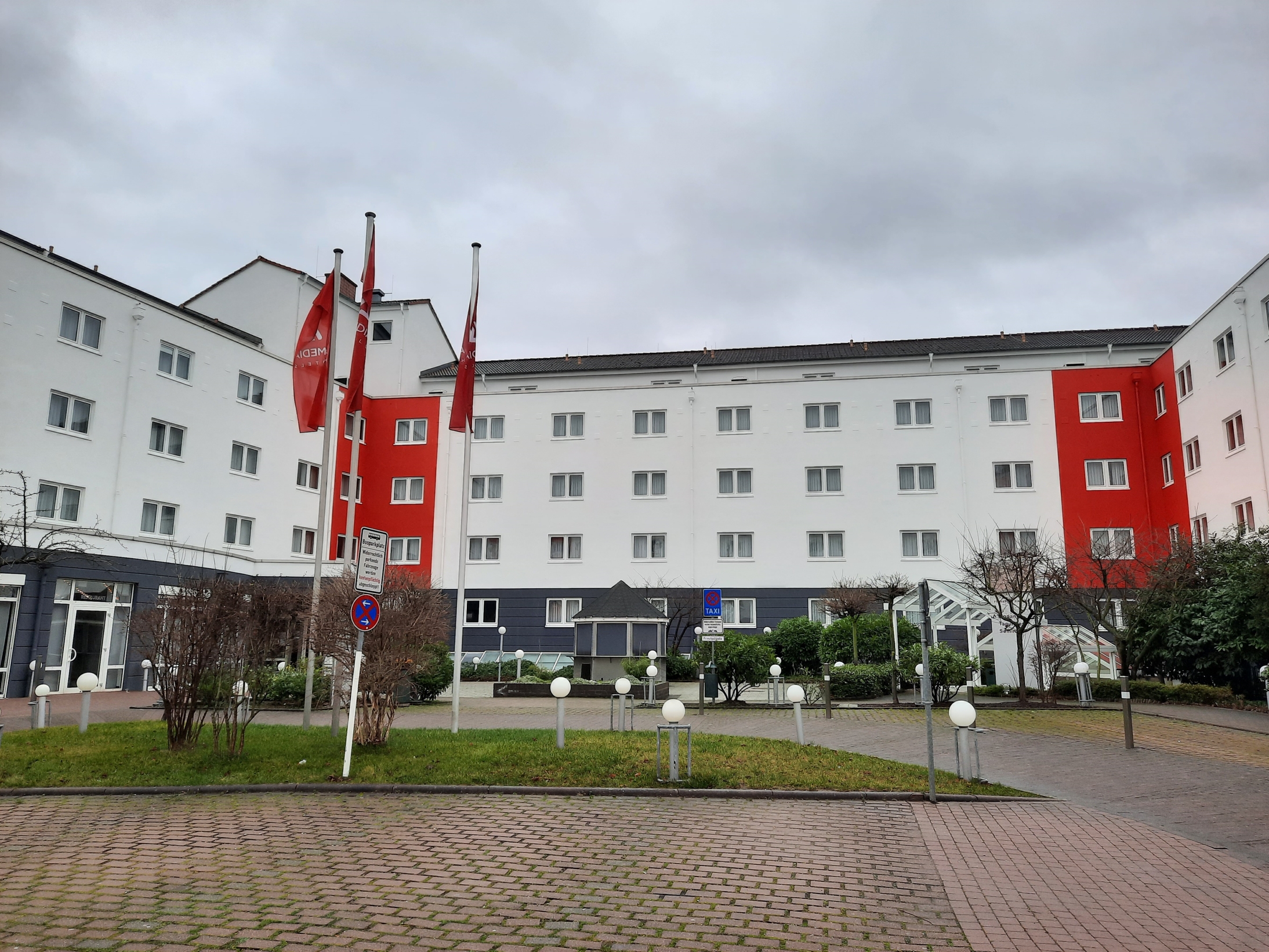 Airways Hotels Frankfurt Airport West, photo 2 of 51