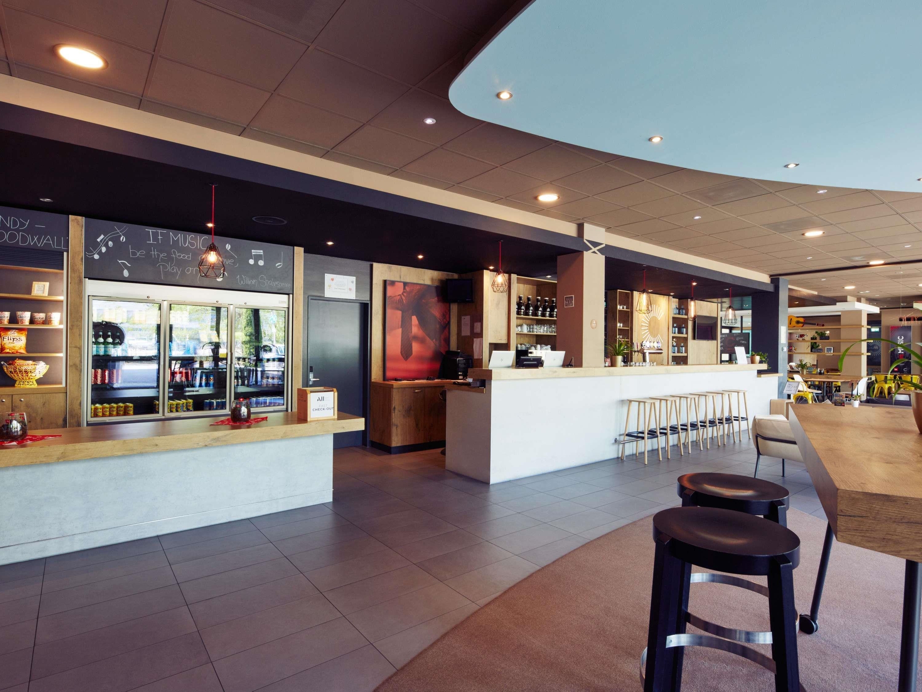 ibis Zurich Messe Airport, photo 10 of 37