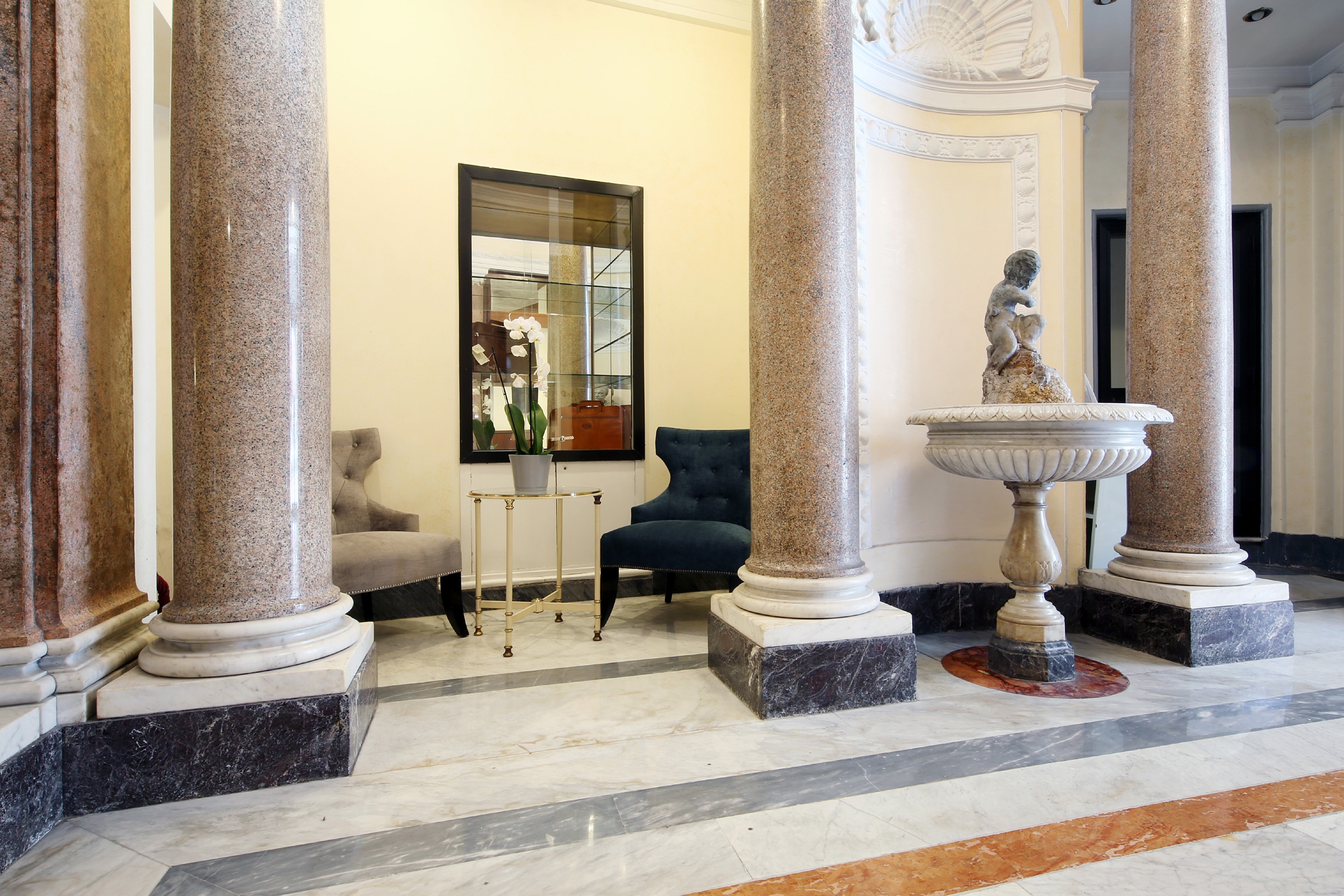 Traiano, photo 4 of 48
