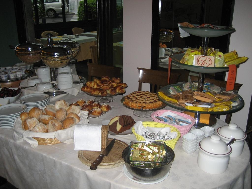 Hotel Posta Moltrasio, photo 4 of 135