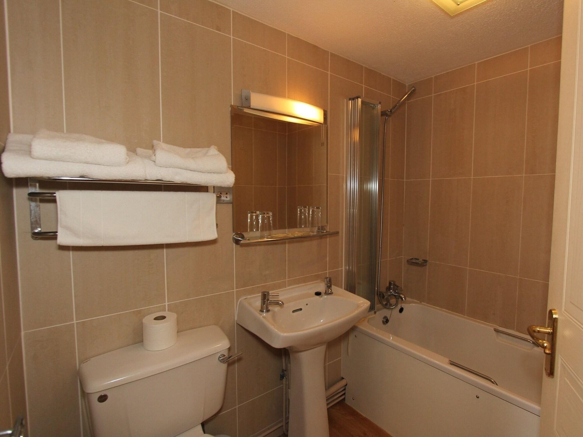 Nanhoron Arms Hotel, photo 68 of 102