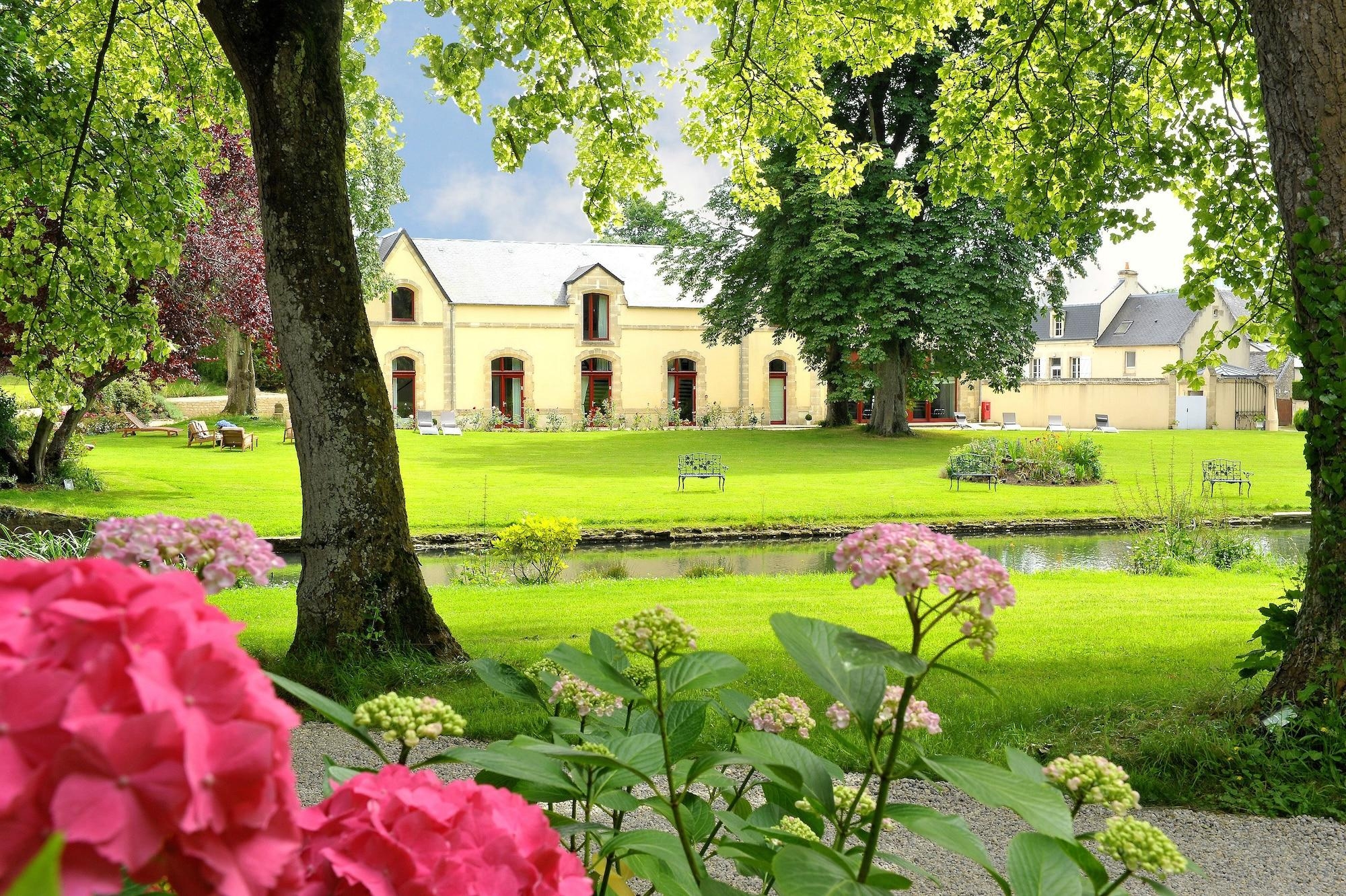 Château de Bellefontaine, photo 2 of 98