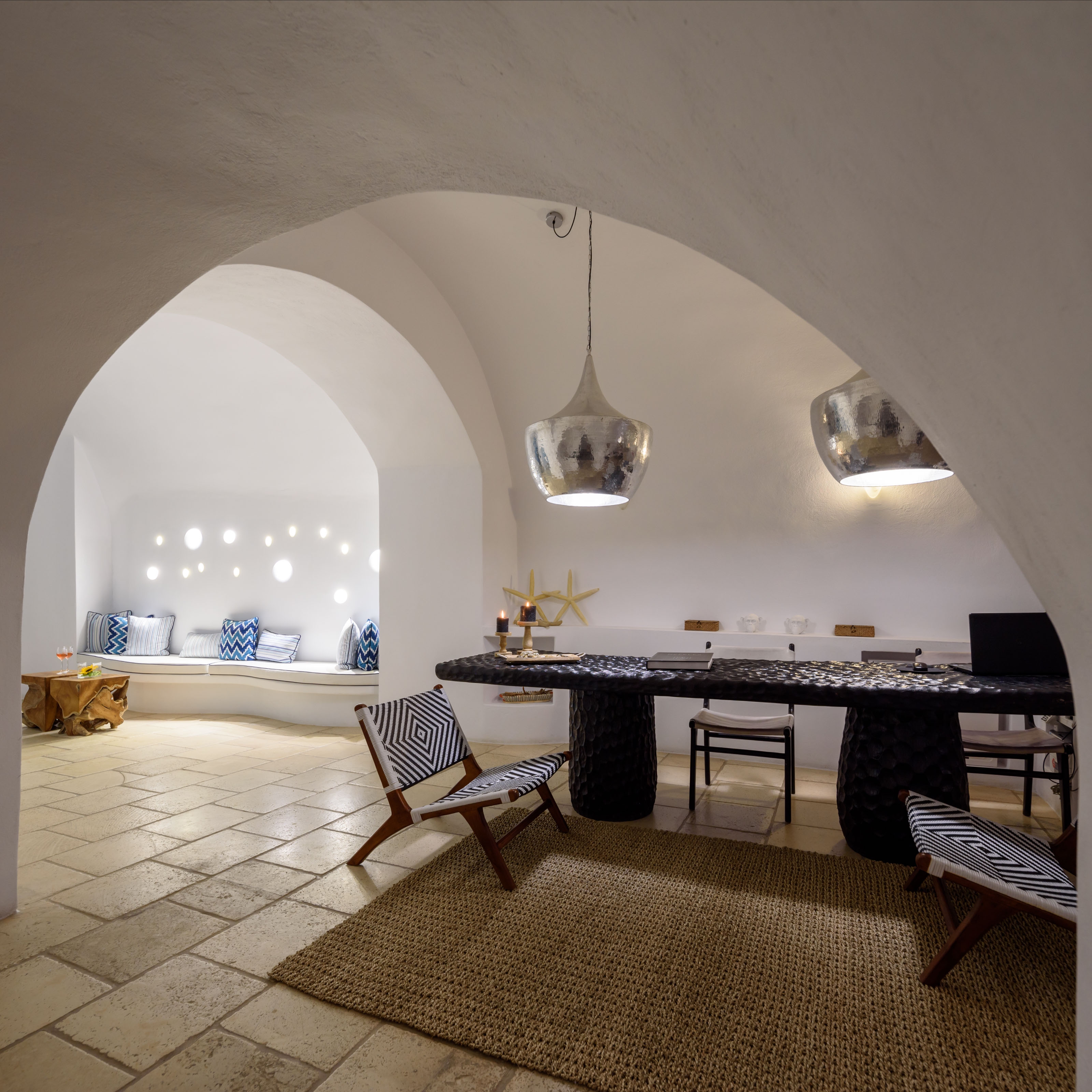 Nefeles Luxury Suites, photo 8 of 15