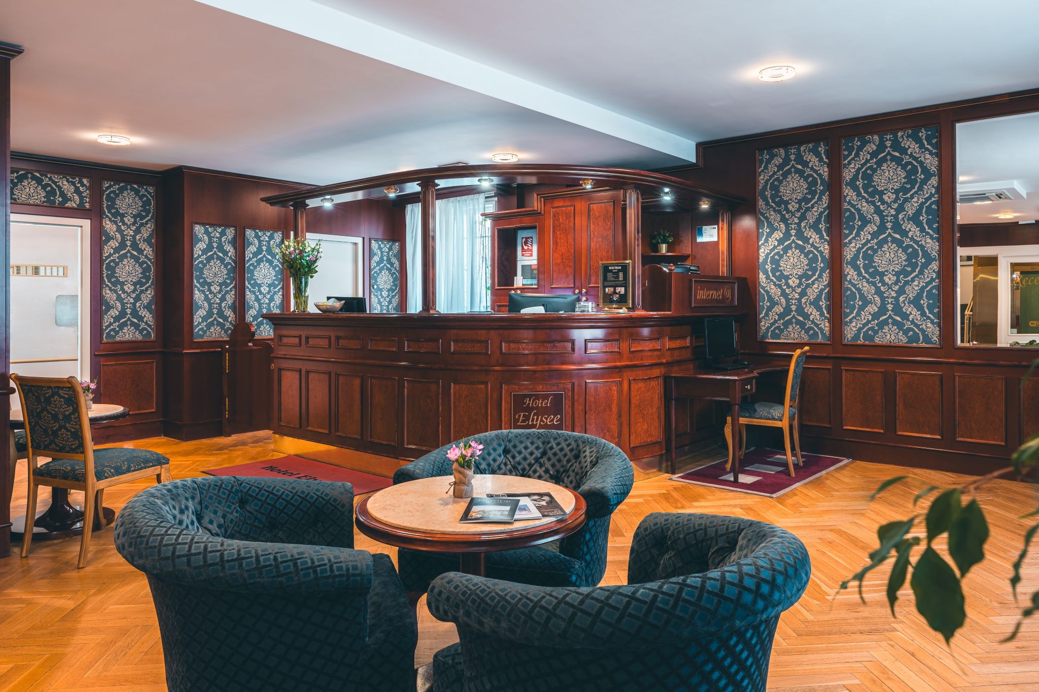 Elysee Hotel, photo 2 of 16