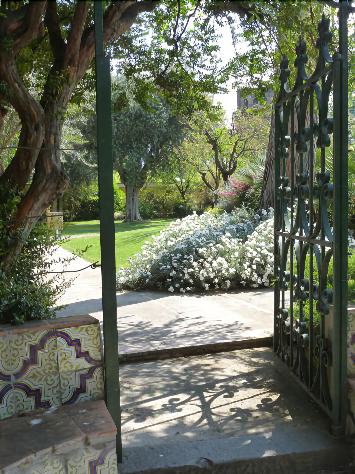 Villa Crawford, photo 13 of 94