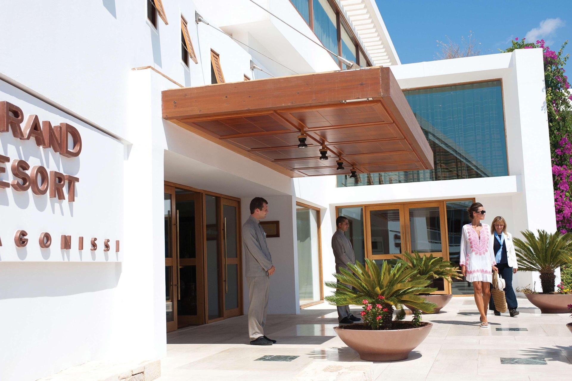 Grand Resort Lagonissi, photo 4 of 104