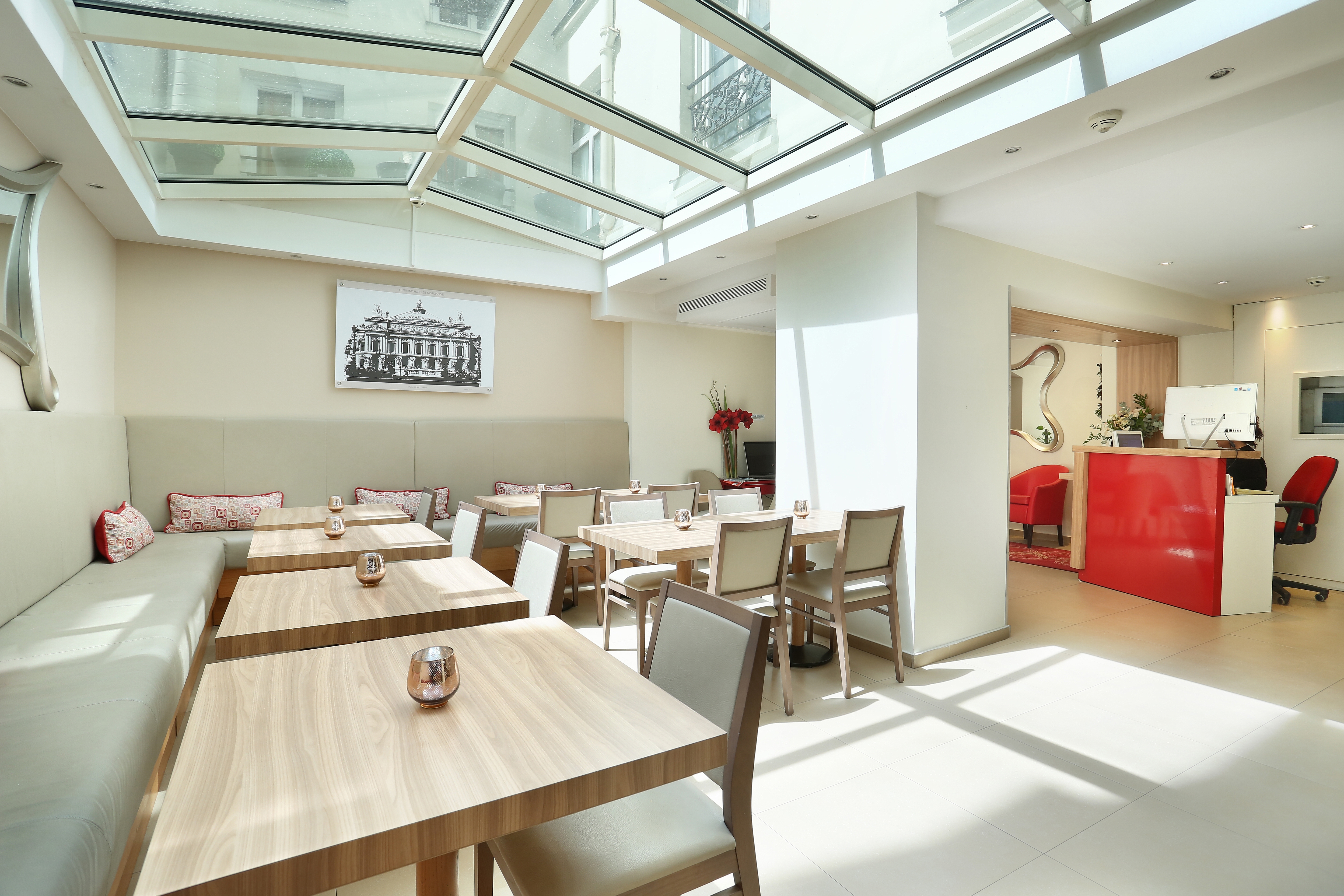 Le Grand Hotel de Normandie, photo 10 of 17